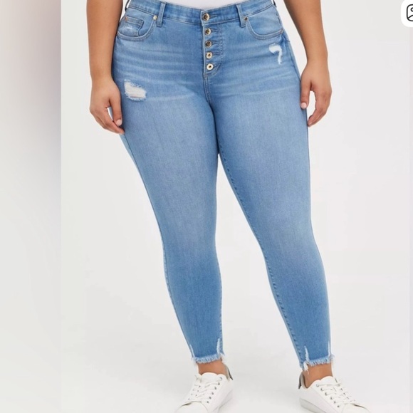 Torrid Light Blue Distressed bombshell skinny jeans - Picture 9 of 9